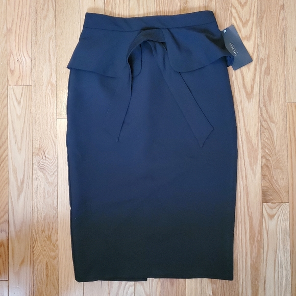 🎈2/$50 ZARA Peplum Pencil Skirt - Picture 3 of 8